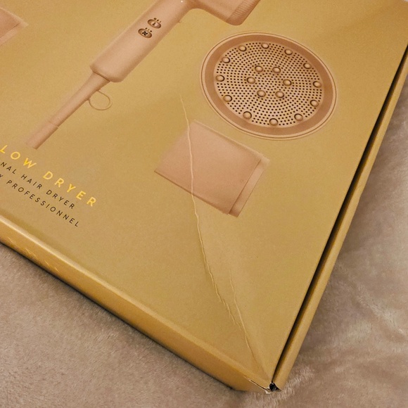 The PATTERN Blow Dryer - Picture 2 of 5